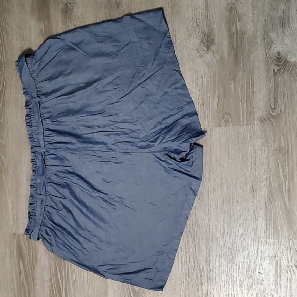 Torrid Paperbag Shorts 3X NWT - Picture 4 of 4